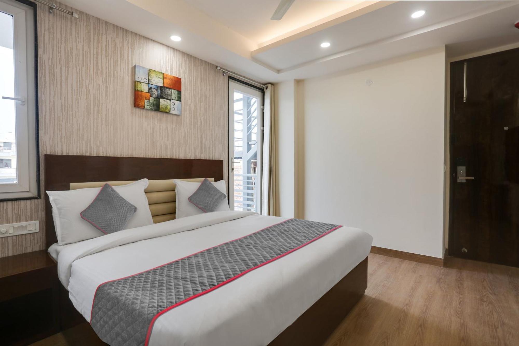 Townhouse The Adore Inn Gurgaon Eksteriør billede